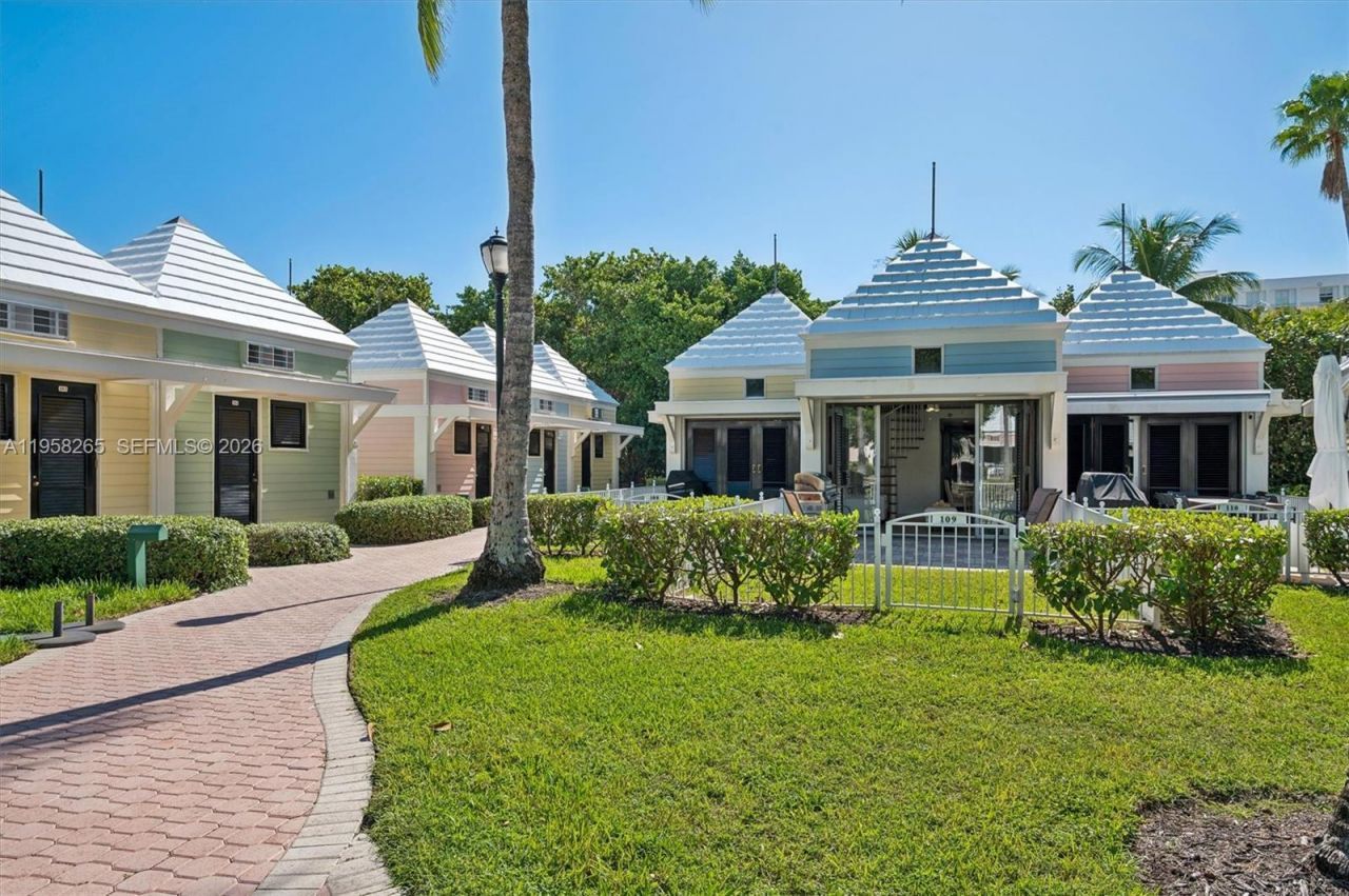 717 Crandon Blvd , Unit 507, Key Biscayne, FL 33149 Photo