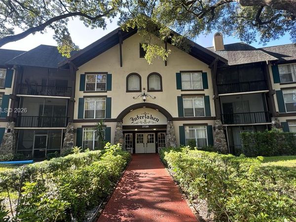 3720 Inverrary Dr , Unit 2S, Lauderhill, FL 33319