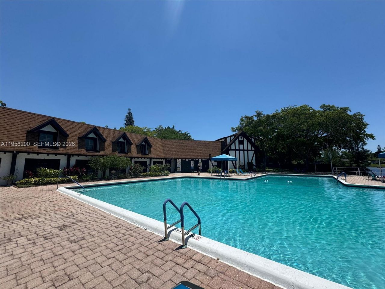 3720 Inverrary Dr , Unit 2S, Lauderhill, FL 33319 Photo