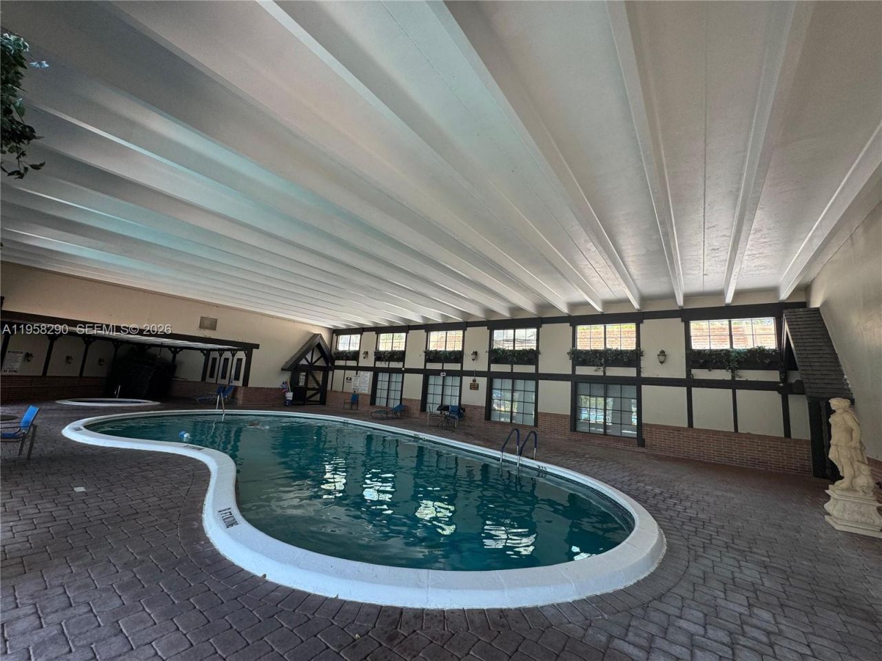 3720 Inverrary Dr, Unit 2S, Lauderhill, FL 33319 Photo