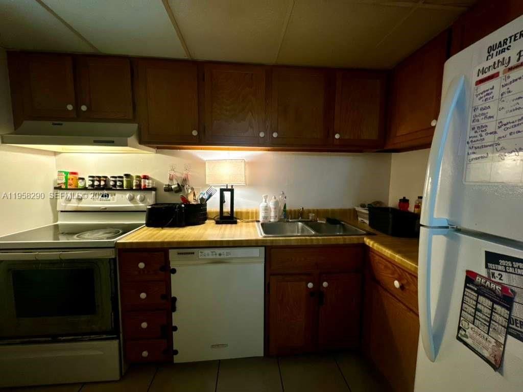 3720 Inverrary Dr , Unit 2S, Lauderhill, FL 33319 Photo