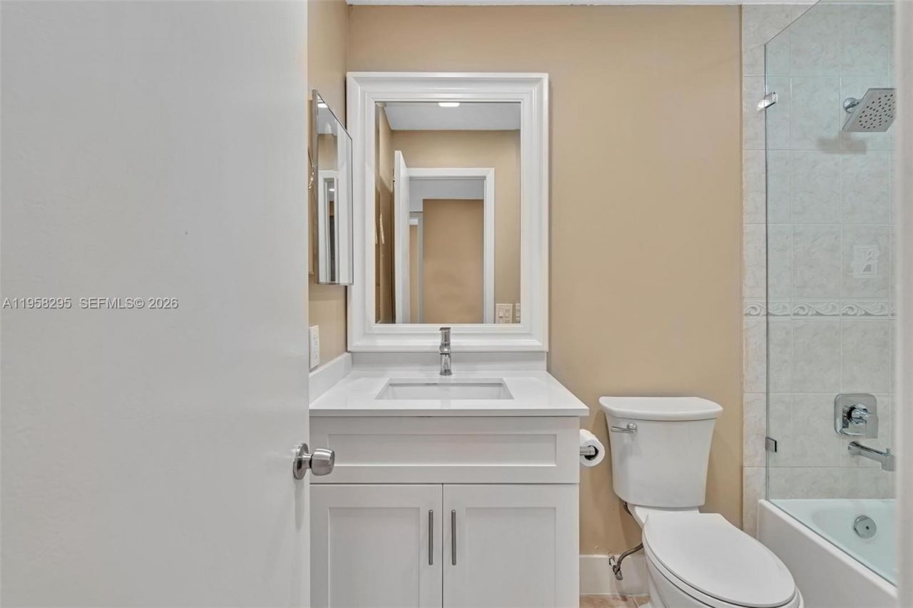 9487 W Mcnab Rd , Unit 205, Tamarac, FL 33321 Photo