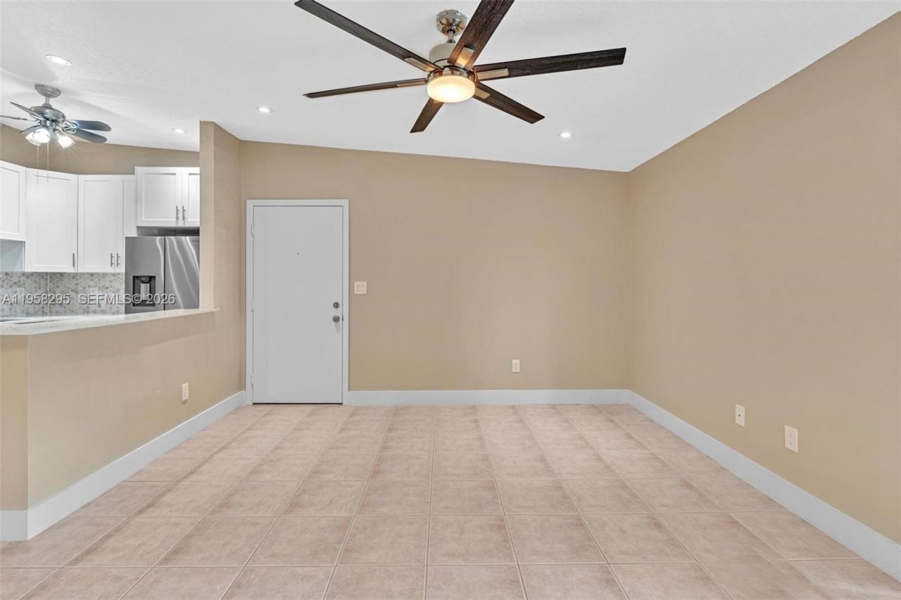 9487 W Mcnab Rd , Unit 205, Tamarac, FL 33321 Photo