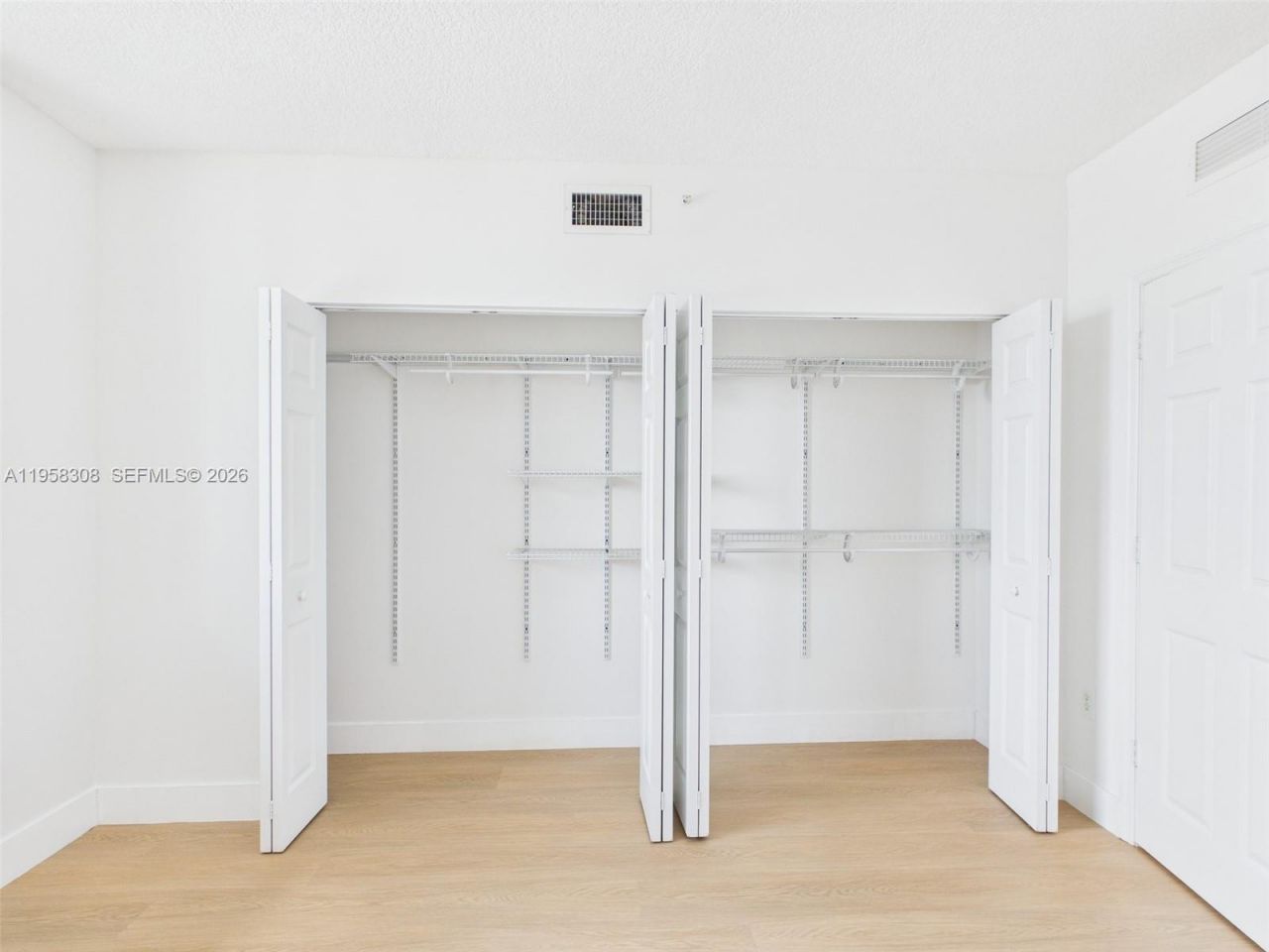 275 NE 18th St, Unit 1404, Miami, FL 33132 Photo