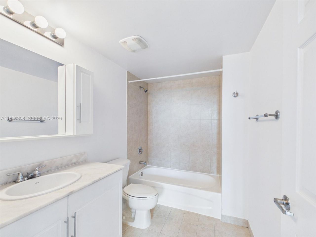 275 NE 18th St, Unit 1404, Miami, FL 33132 Photo