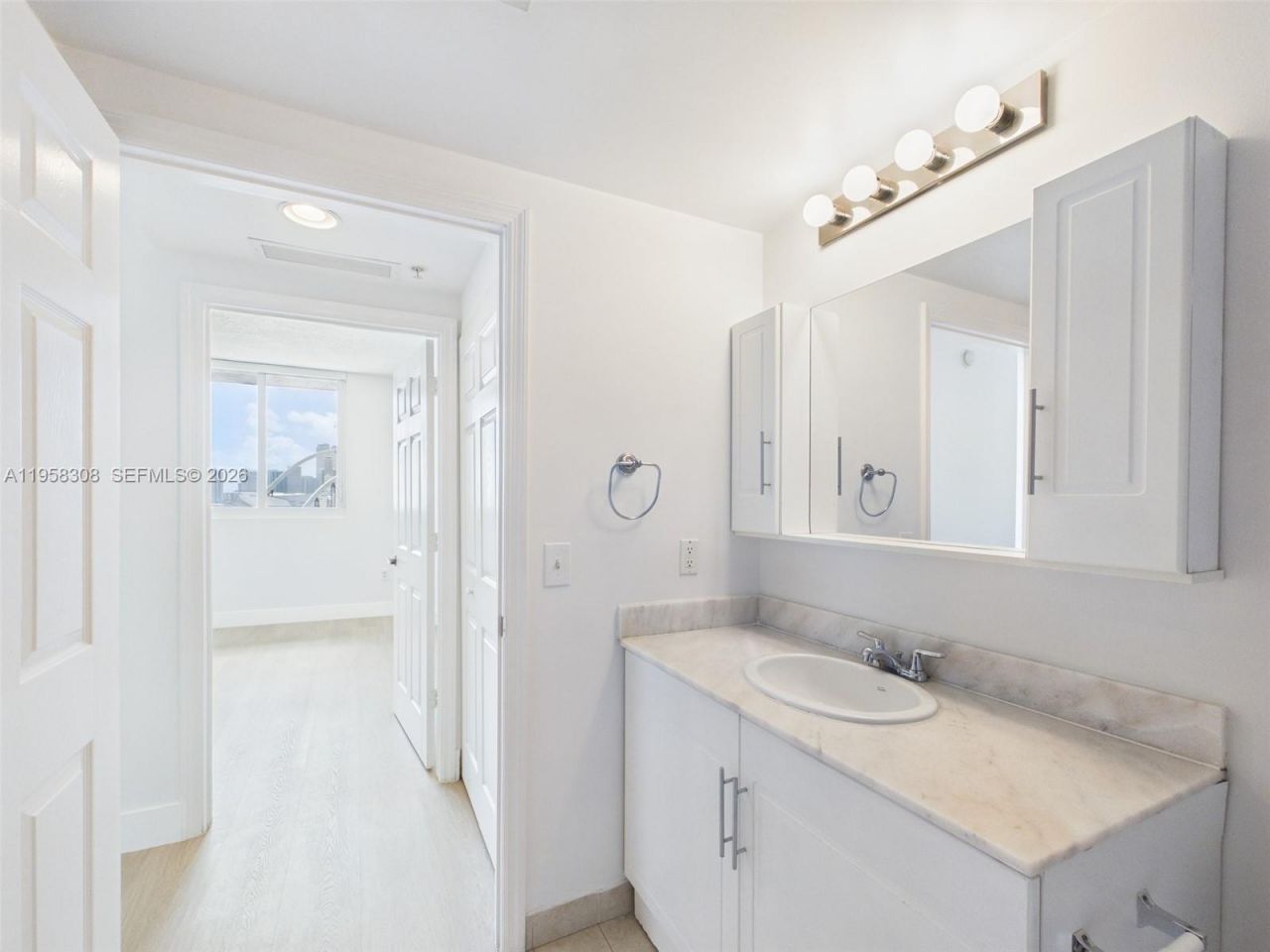 275 NE 18th St, Unit 1404, Miami, FL 33132 Photo