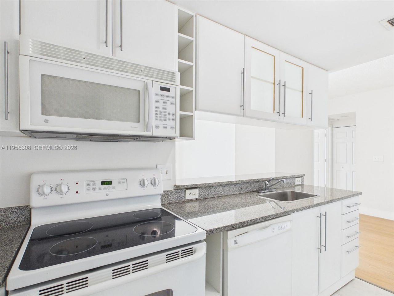 275 NE 18th St, Unit 1404, Miami, FL 33132 Photo