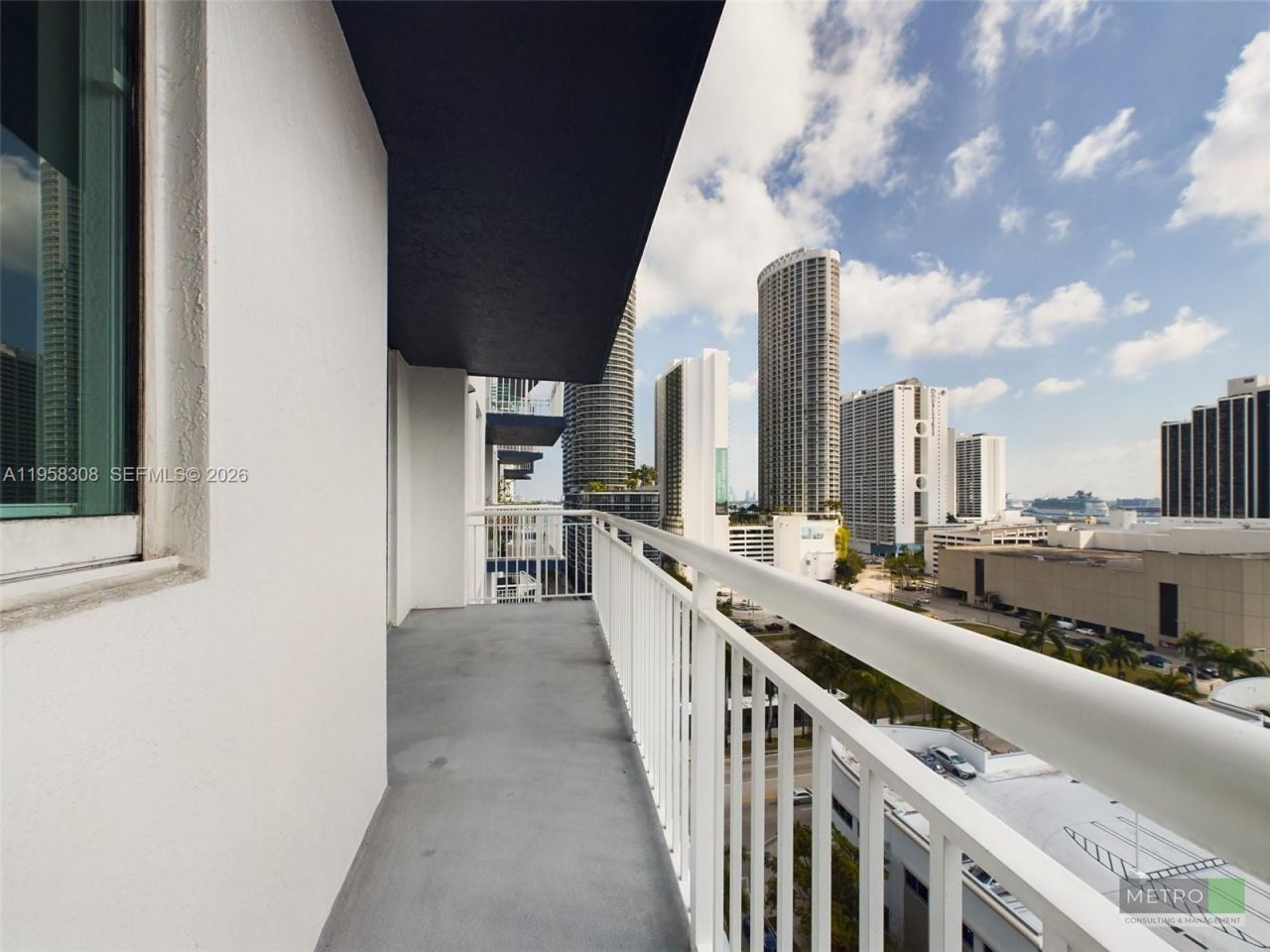 275 NE 18th St, Unit 1404, Miami, FL 33132 Photo
