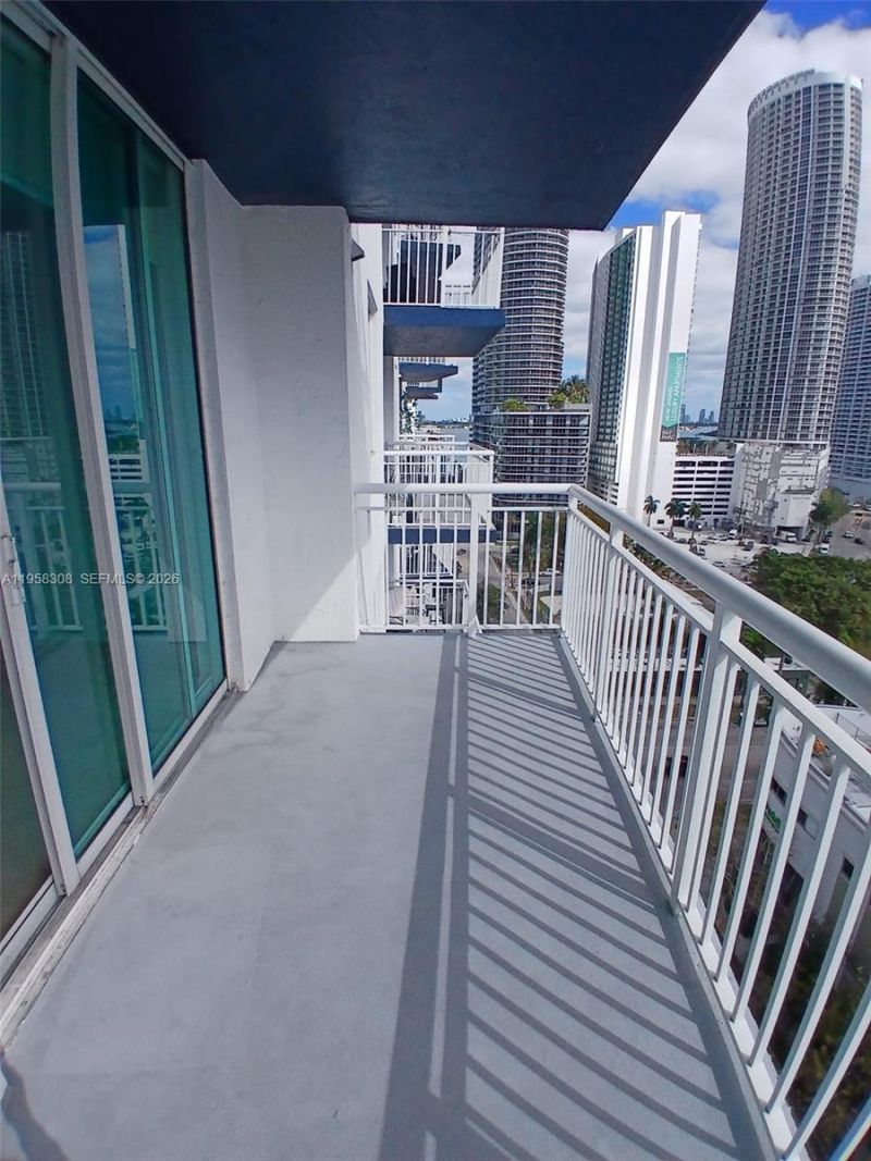 275 NE 18th St, Unit 1404, Miami, FL 33132 Photo