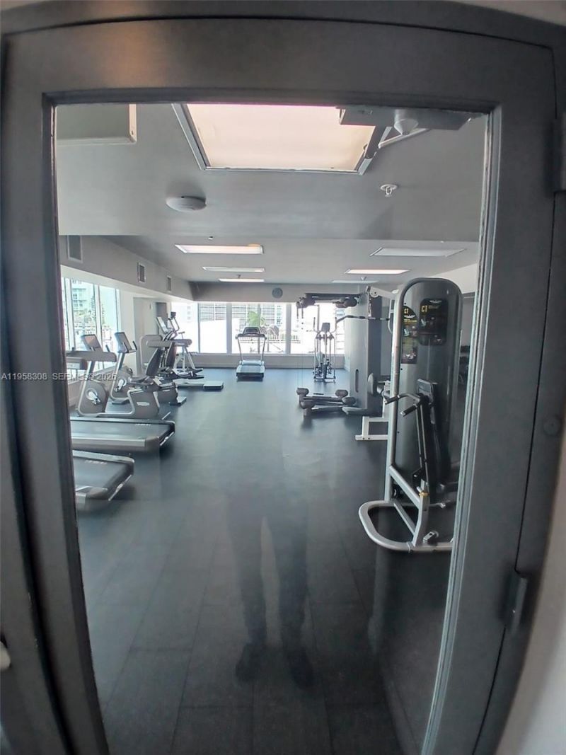 275 NE 18th St, Unit 1404, Miami, FL 33132 Photo