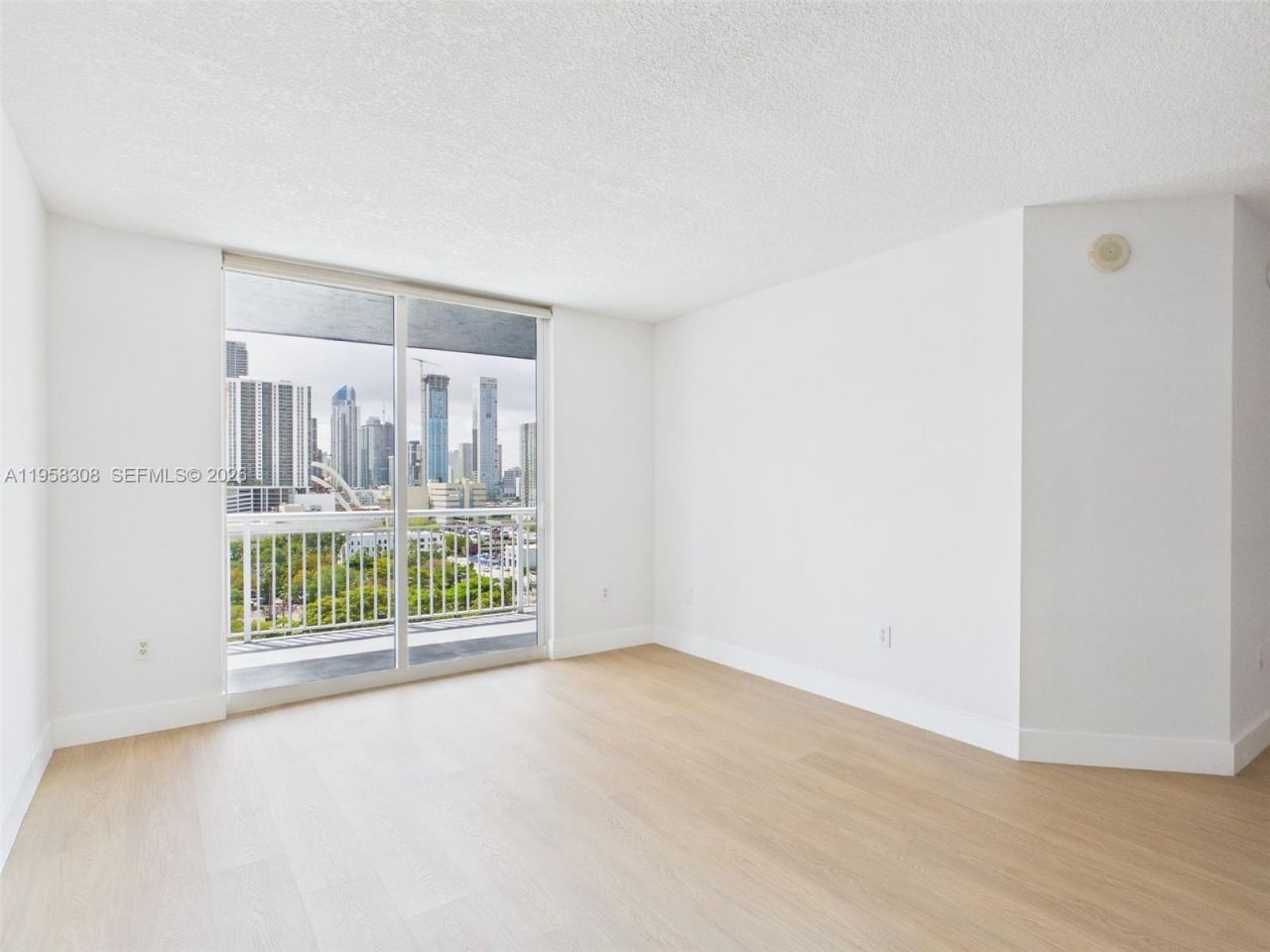 275 NE 18th St, Unit 1404, Miami, FL 33132 Photo