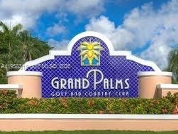 15251 Wilshire Way, Unit 15251, Pembroke Pines, FL 33027