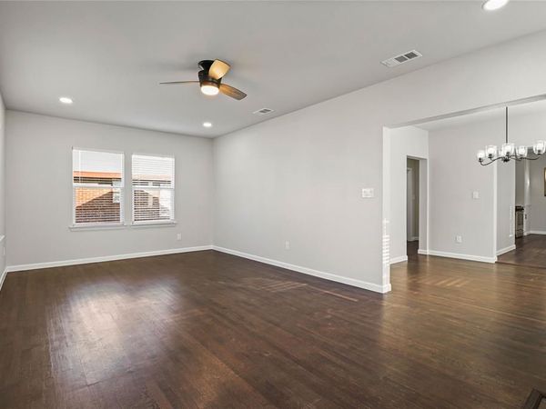 820 W College Street, Sherman, TX 75092