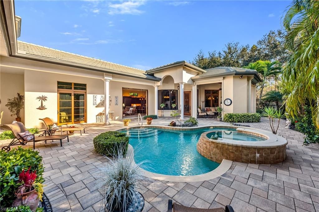 28724 La Caille Dr, Naples, FL 34119 Photo