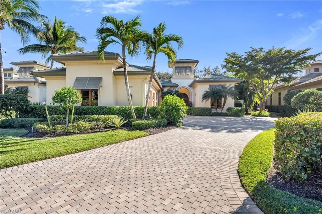 28724 La Caille Dr, Naples, FL 34119 Photo
