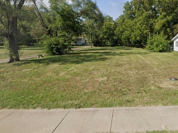 3945 Pontoon Road , Granite City, IL 62040