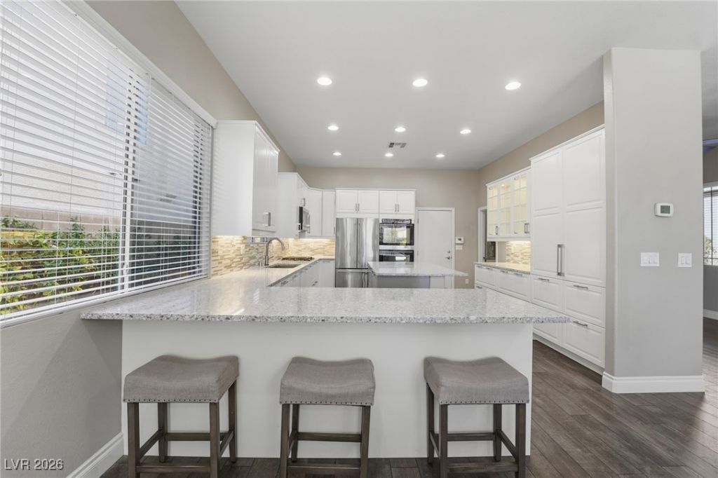 2752 Glen Port Street, Las Vegas, NV 89135 Main Photo