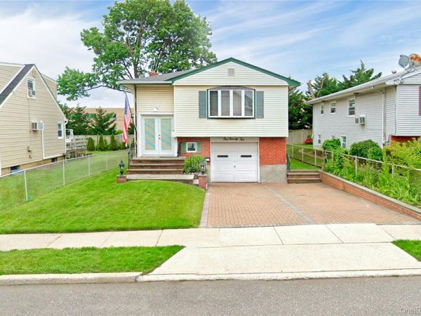 192 Park Avenue, New Hyde Park, NY 11040