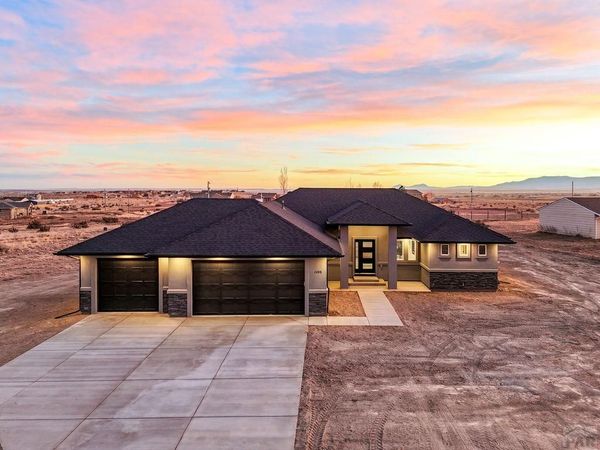 1758 N Billy The Kid Lane, Pueblo West, CO 81007