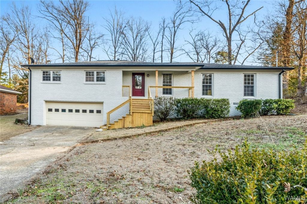 4611 26th Avenue E, Tuscaloosa, AL 45404 Main Photo