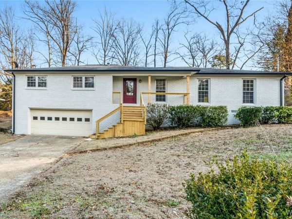 4611 26th Avenue E, Tuscaloosa, AL 45404