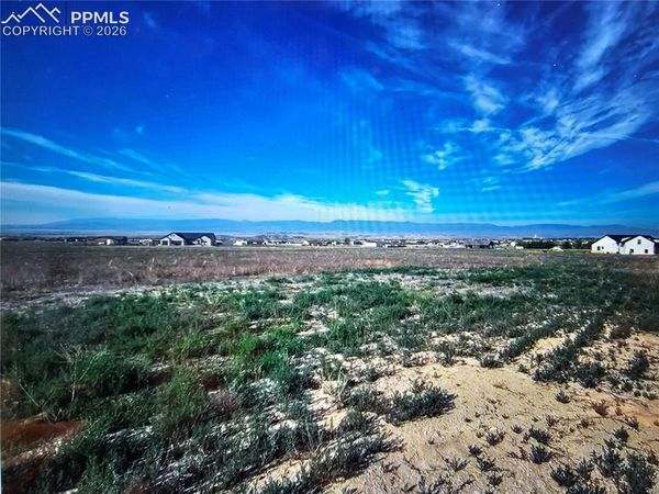 35 Top Rail Trail, Penrose, CO 81240