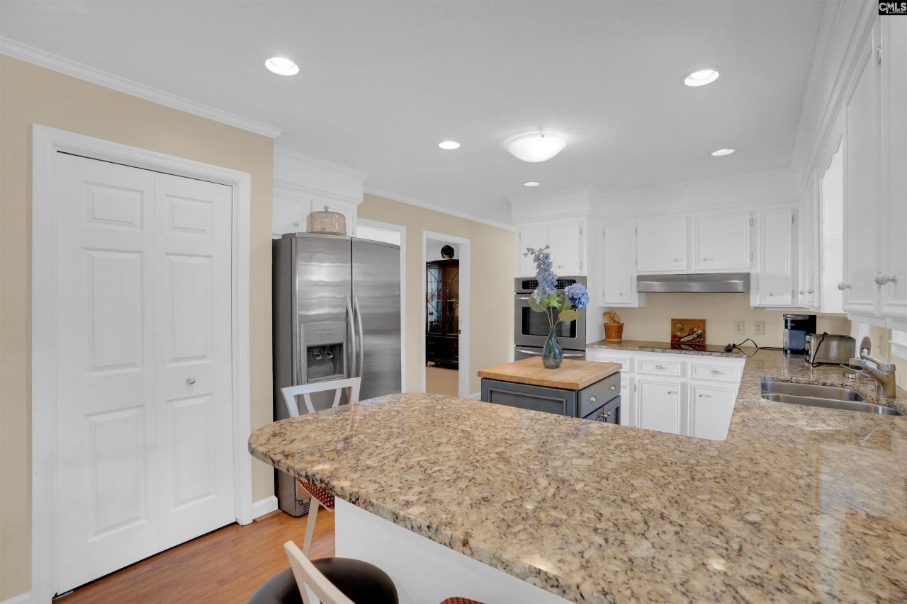 412 Park Lake Circle  Photo 12