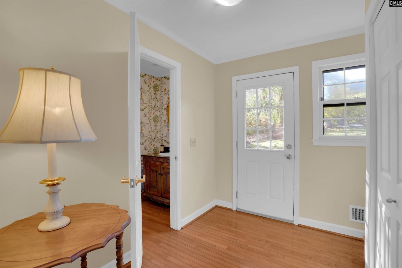 412 Park Lake Circle  Photo 18