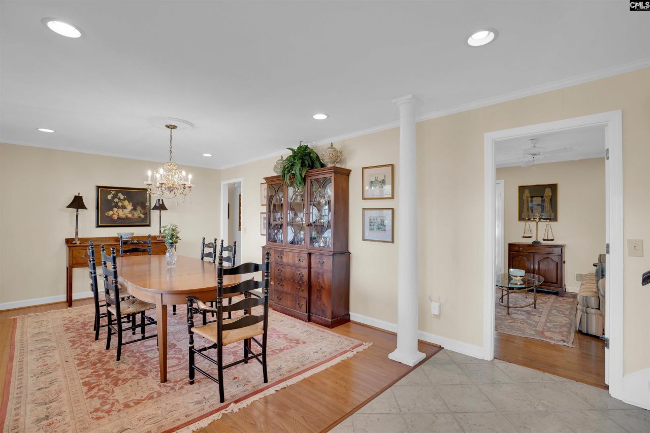 412 Park Lake Circle  Photo 7