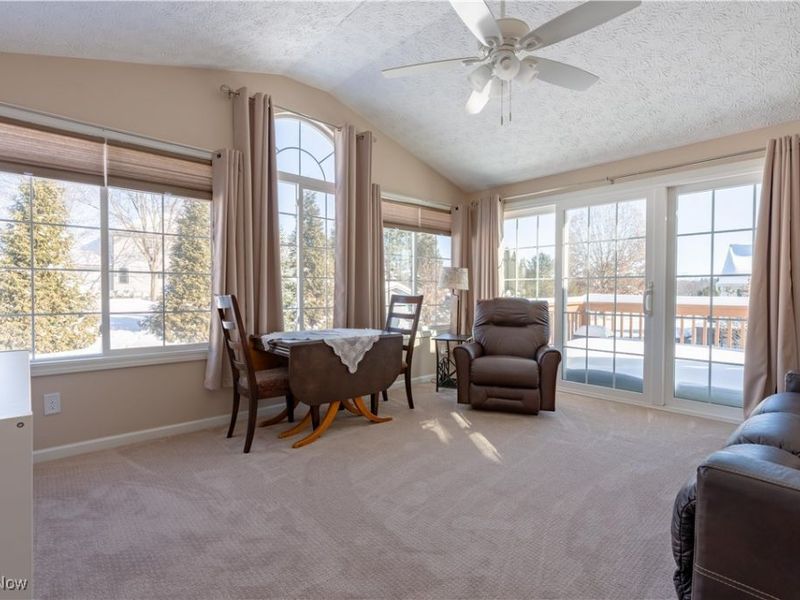 1617 NE Southpointe Circle NE, Canton, OH 44714 Photo 13