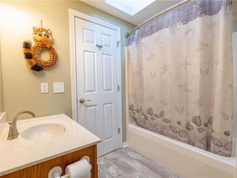 1617 NE Southpointe Circle NE, Canton, OH 44714 Photo 23