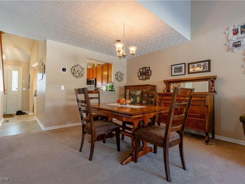 1617 NE Southpointe Circle NE, Canton, OH 44714 Photo 8