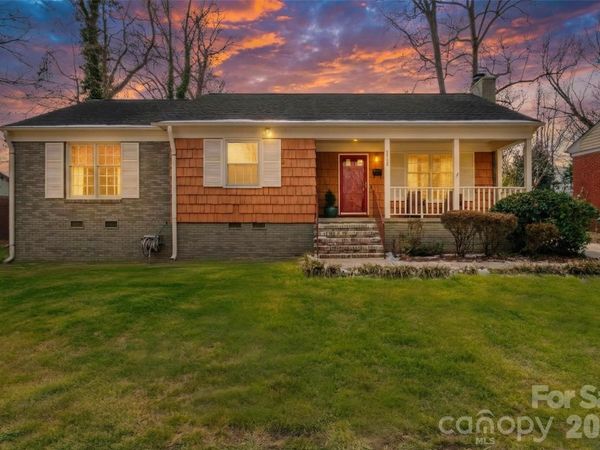 3728 Stonehaven Drive, Charlotte, NC 28215