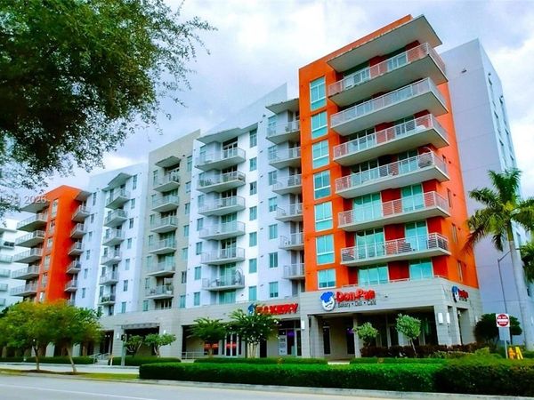 7661 NW 107th Ave, Unit 501, Doral, FL 33178