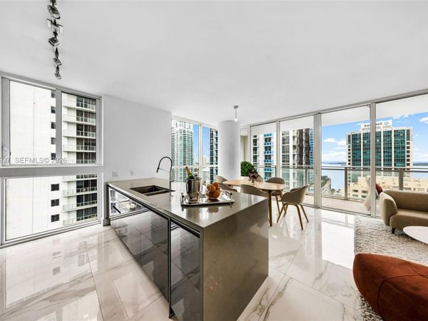 1080 Brickell Ave, Unit 2708, Miami, FL 33131