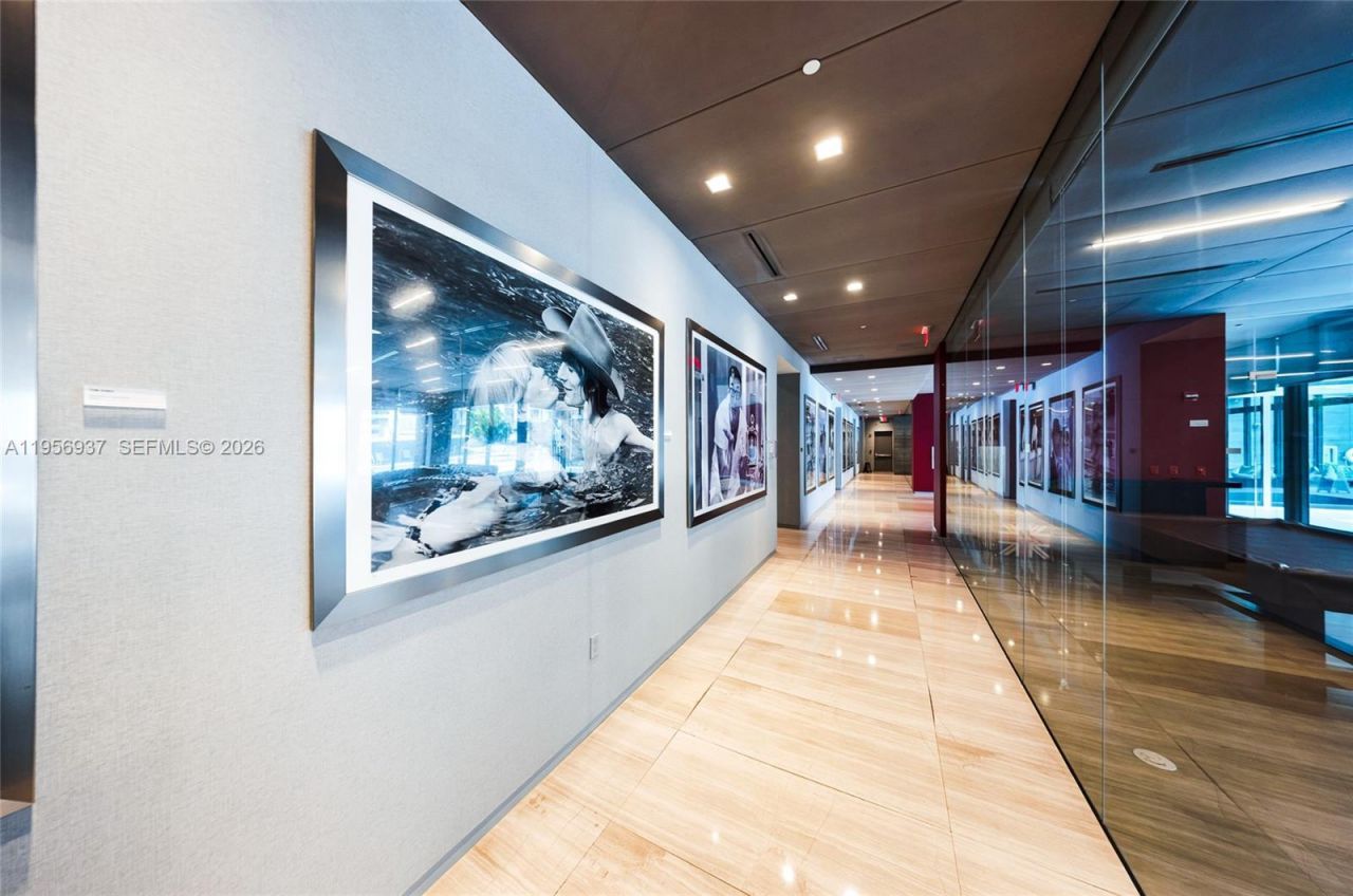 1080 Brickell Ave, Unit 2708, Miami, FL 33131 Photo