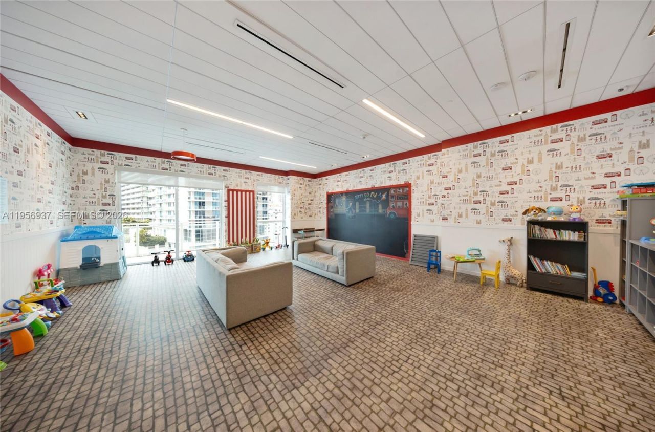 1080 Brickell Ave, Unit 2708, Miami, FL 33131 Photo