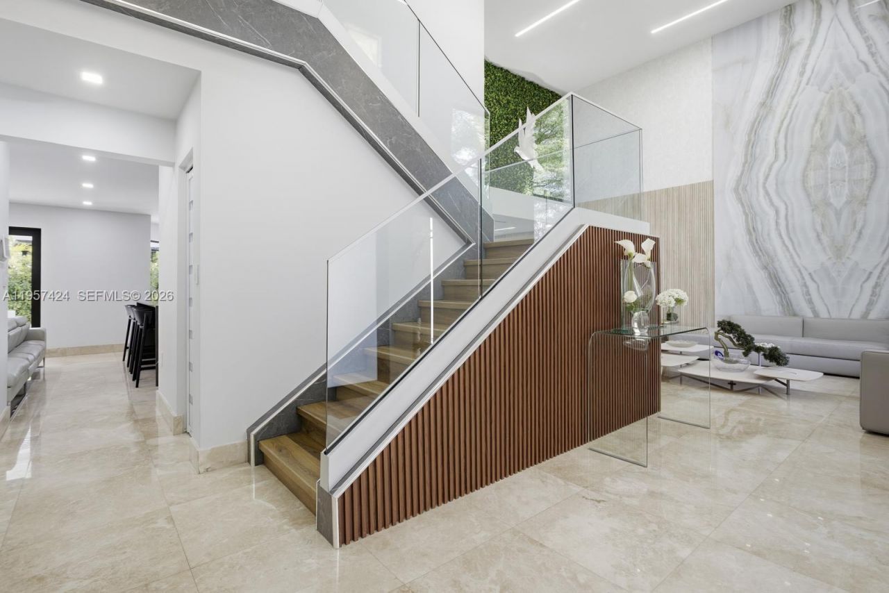 9467 NW 54th Doral Cir Ln, Doral, FL 33178 Photo