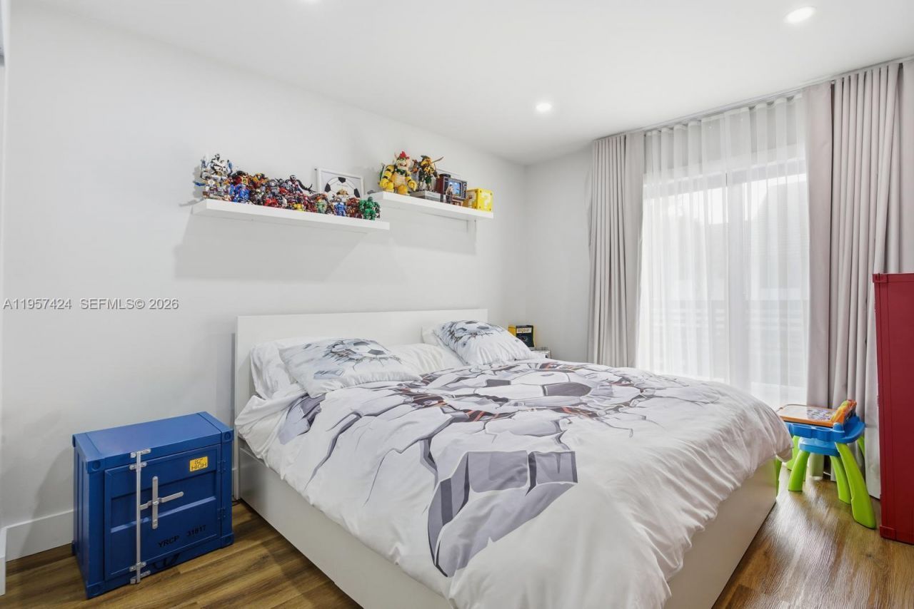 9467 NW 54th Doral Cir Ln, Doral, FL 33178 Photo