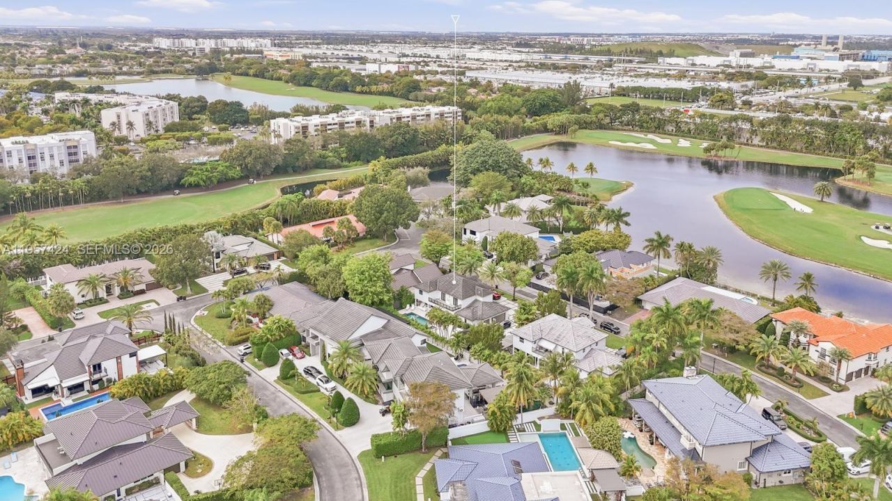 9467 NW 54th Doral Cir Ln, Doral, FL 33178 Photo