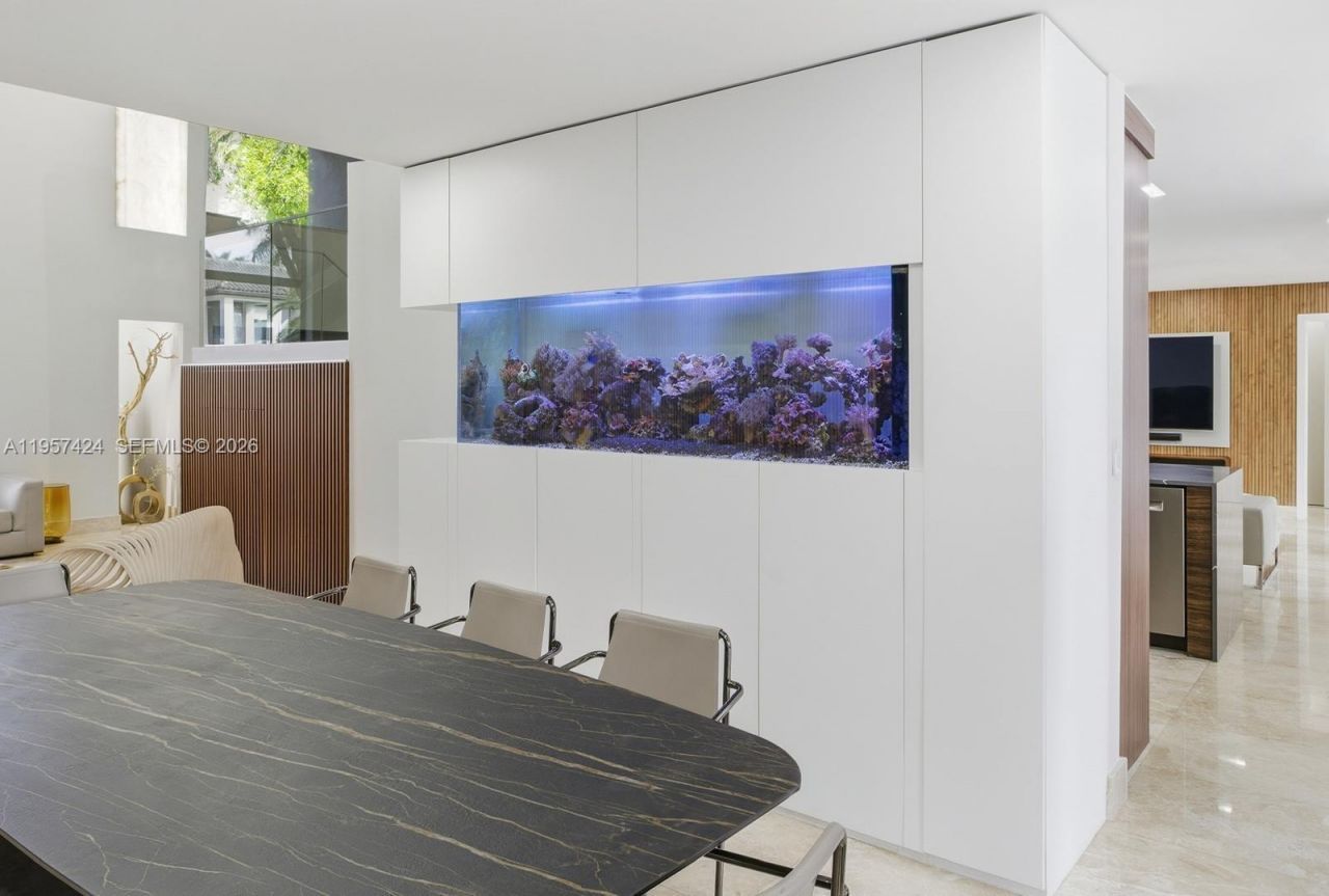 9467 NW 54th Doral Cir Ln, Doral, FL 33178 Photo