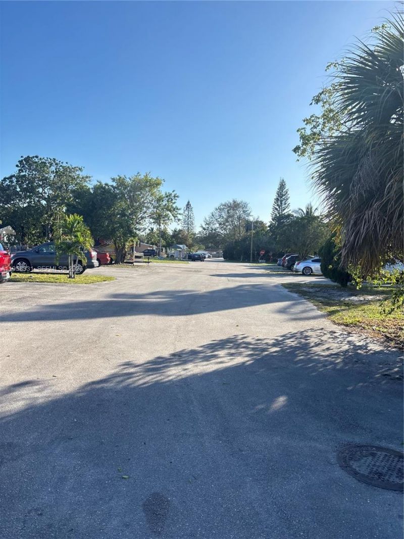 21422 NW 40th Cir Ct, Miami Gardens, FL 33055 Photo