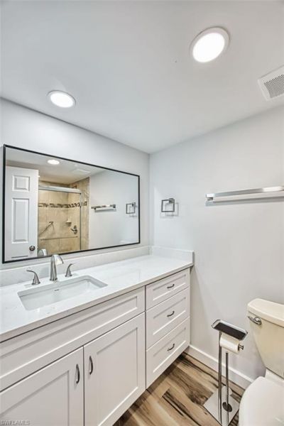 1740 Pine Valley Dr, Unit 215, Fort Myers, FL 33907 Photo