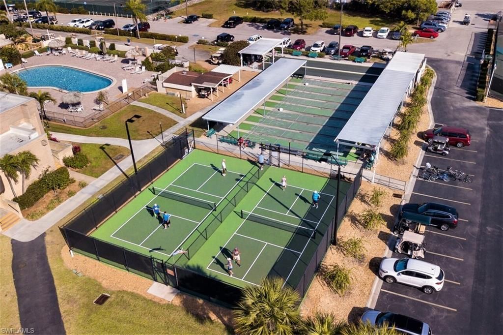 1740 Pine Valley Dr, Unit 215, Fort Myers, FL 33907 Photo