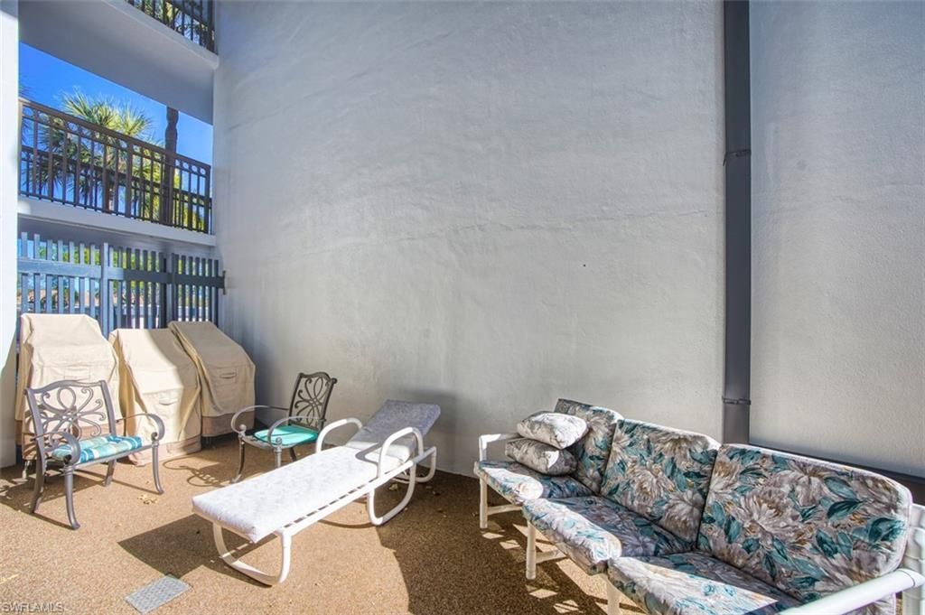 1740 Pine Valley Dr, Unit 215, Fort Myers, FL 33907 Photo
