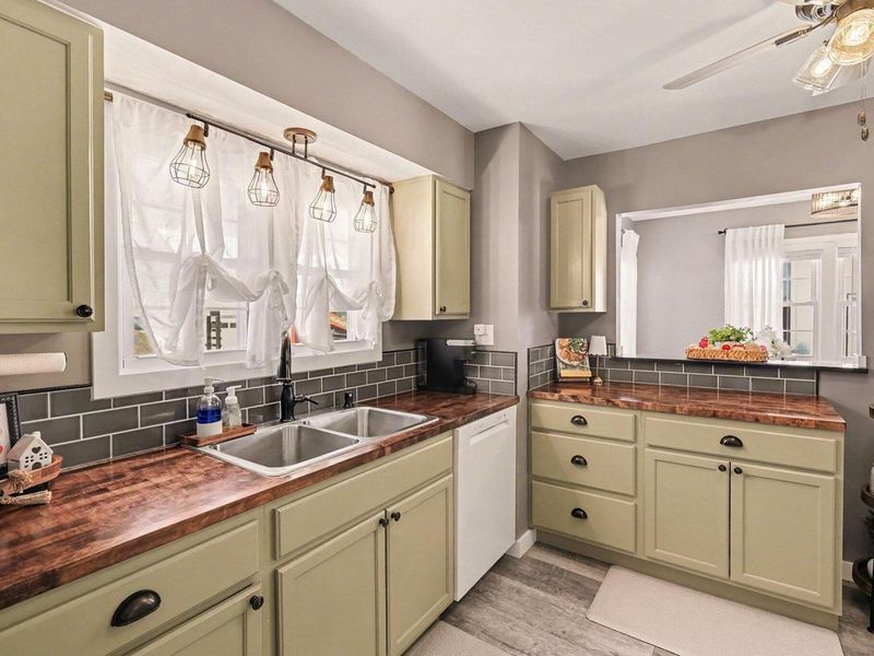 11 Judith Street, Dry Ridge, KY 41035 Photo 1