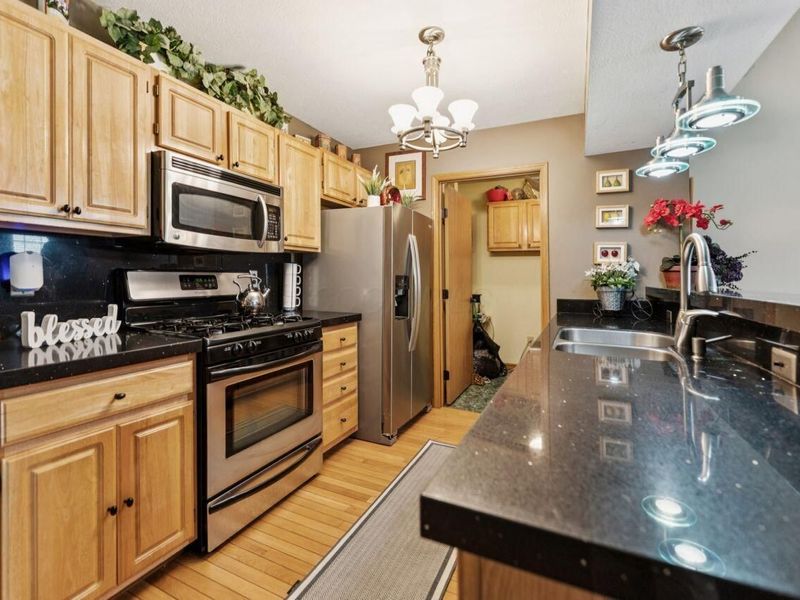 1083 Oak Bay Drive, Galloway, OH 43119 Photo 12