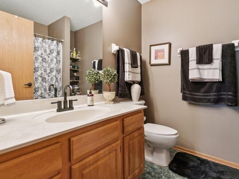 1083 Oak Bay Drive, Galloway, OH 43119 Photo 14