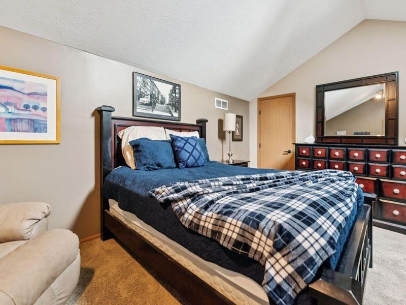 1083 Oak Bay Drive, Galloway, OH 43119 Photo 17