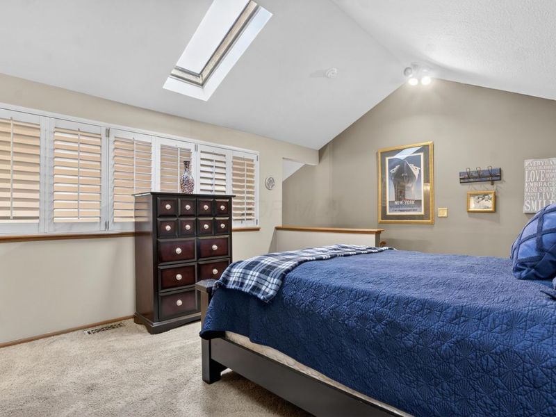 1083 Oak Bay Drive, Galloway, OH 43119 Photo 18